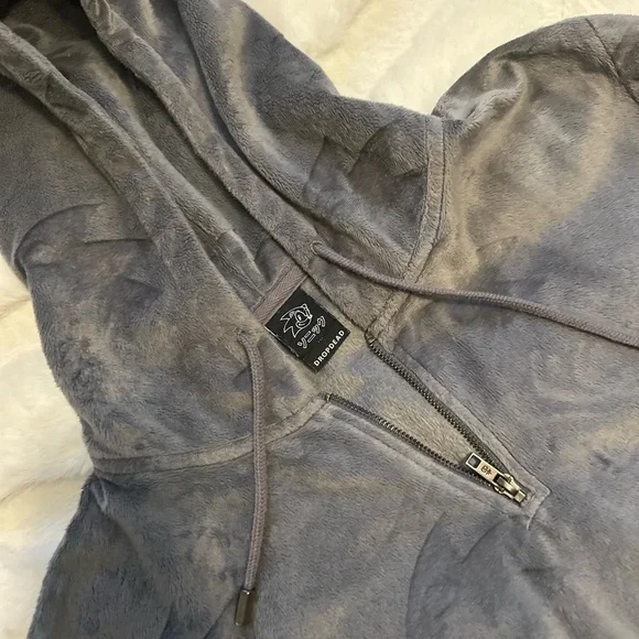 Gray Hoodie with Sonic Hedgehog Pattern - Picture 2 of 4